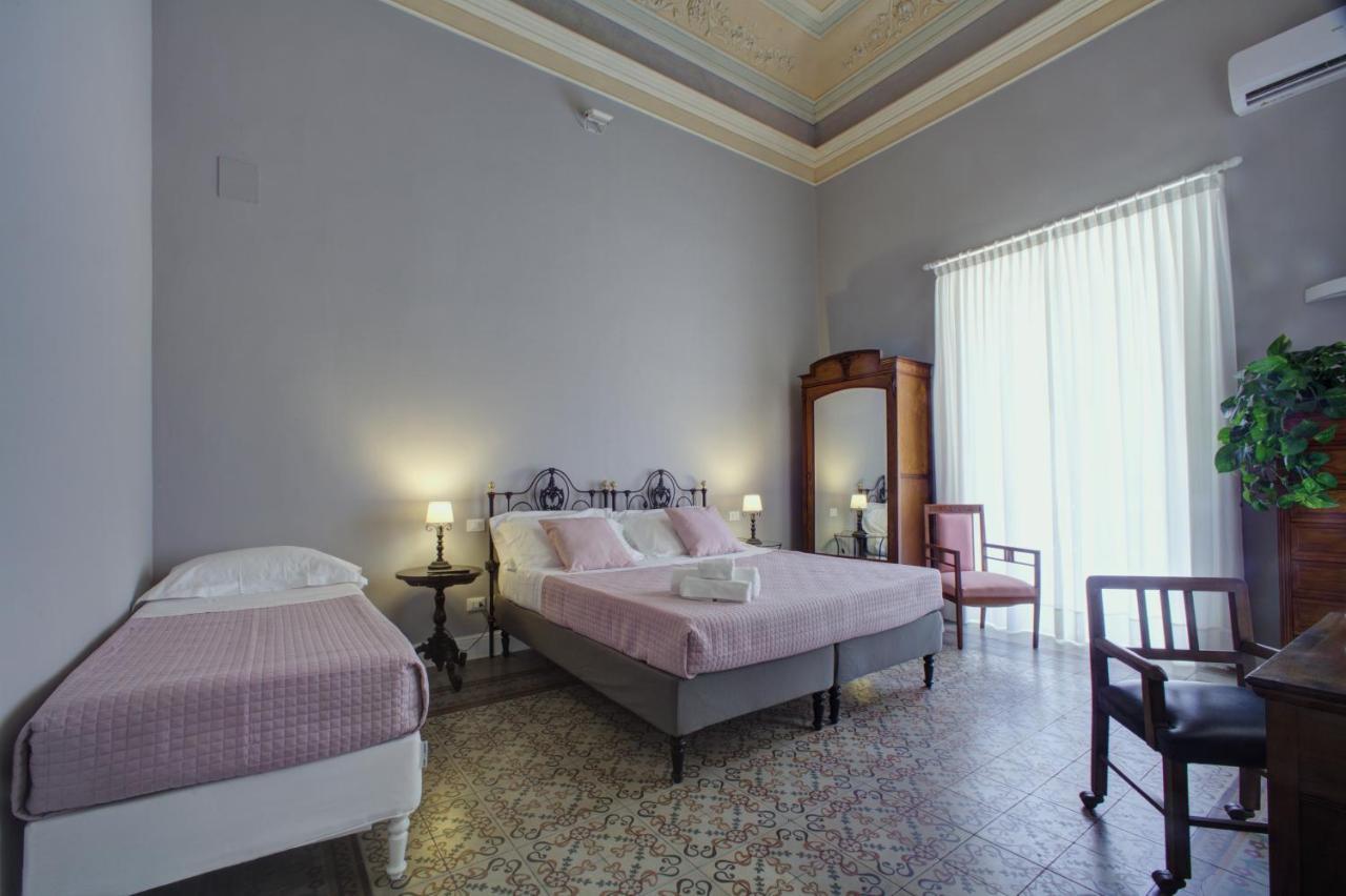 Palazzo Pastura B&B And Apartments Catânia Exterior foto